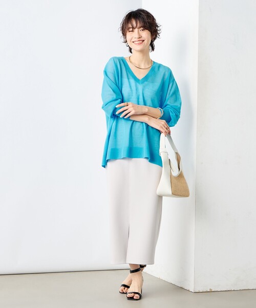 NOLLEY’S Sophi（ノーリーズソフィ）の「麻混シアーVネックプルオーバーニット（ニット/セーター・レディース・イエロー/ライトブルー/ベージュ・38）」の19枚目の写真