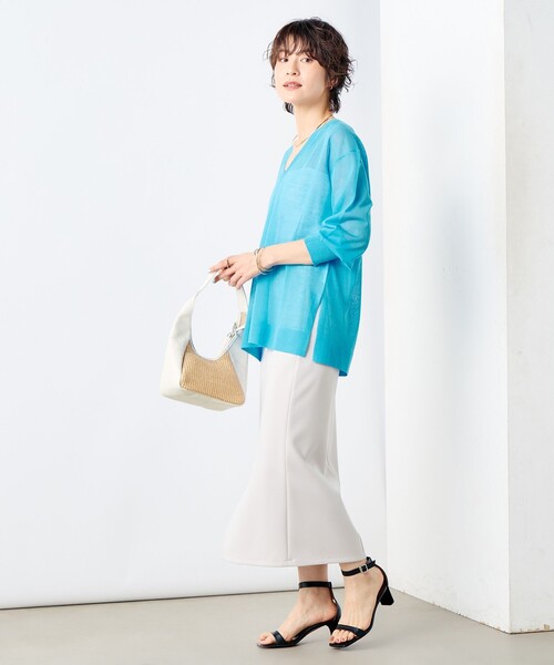 NOLLEY’S Sophi（ノーリーズソフィ）の「麻混シアーVネックプルオーバーニット（ニット/セーター・レディース・イエロー/ライトブルー/ベージュ・38）」の21枚目の写真