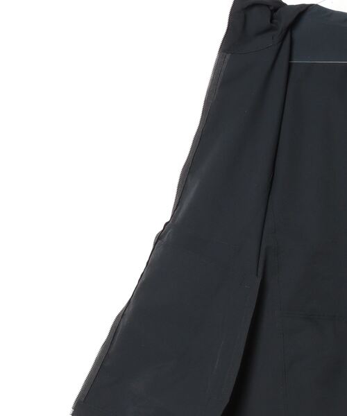 THE NORTH FACE（ザノースフェイス）の「ザ ノース フェイス THE NORTH FACE TNF Be Free Jacket_TNFビーフリージャケット（マウンテンパーカー・メンズ・ブラック/ダークブルー/グリーン・M/L/LL）」の5枚目の写真