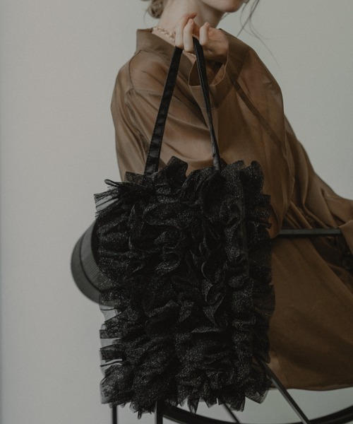 et.UNiVER(エトユニベール)の「Ruffle Bloom Tote(トートバッグ・レディース・ベージュ/ブラック・FREE)」の22枚目の写真