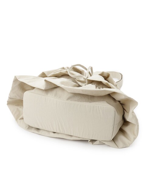 grove(グローブ)の「【晴れの日も雨の日も】撥水ティアードドロストショルダー(ショルダーバッグ・レディース・ダークグレー/アイボリー/ブラック・00)」の16枚目の写真