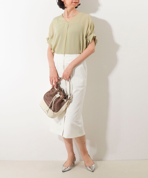 MICO COULIER（ミコクリエ）の「ポリワッシャーカルゼシャツ（シャツ/ブラウス・レディース・チャコールグレー/オフホワイト/ライトグリーン・38）」の7枚目の写真