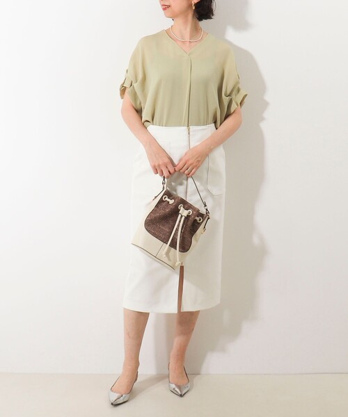 MICO COULIER（ミコクリエ）の「ポリワッシャーカルゼシャツ（シャツ/ブラウス・レディース・チャコールグレー/オフホワイト/ライトグリーン・38）」の14枚目の写真