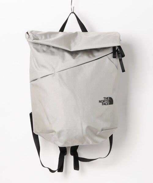 THE NORTH FACE(ザノースフェイス)の「THE NORTH FACE ノースフェイス ピレネーバックパック(バックパック/リュック・メンズ・ブラック/ライトグレー・FREE)」の2枚目の写真
