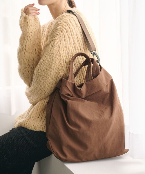 BEAUTY&YOUTH UNITED ARROWS(ビューティーアンドユースユナイテッドアローズ)の「パーテーション ビッグ トートバッグ -2WAY-(トートバッグ・レディース・モカ/ブラック/オリーブ・FREE)」の7枚目の写真