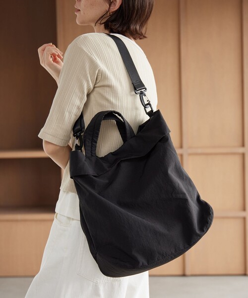 BEAUTY&YOUTH UNITED ARROWS(ビューティーアンドユースユナイテッドアローズ)の「パーテーション ビッグ トートバッグ -2WAY-(トートバッグ・レディース・モカ/ブラック/オリーブ・FREE)」の11枚目の写真