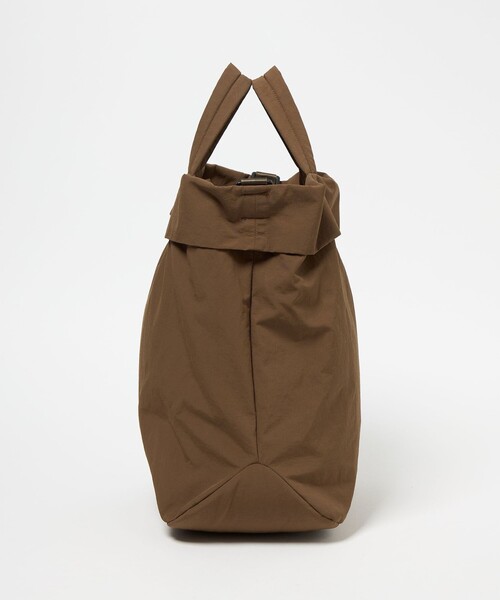 BEAUTY&YOUTH UNITED ARROWS(ビューティーアンドユースユナイテッドアローズ)の「パーテーション ビッグ トートバッグ -2WAY-(トートバッグ・レディース・モカ/ブラック/オリーブ・FREE)」の22枚目の写真