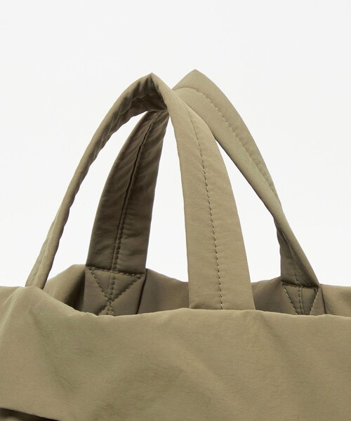 BEAUTY&YOUTH UNITED ARROWS(ビューティーアンドユースユナイテッドアローズ)の「パーテーション ビッグ トートバッグ -2WAY-(トートバッグ・レディース・モカ/ブラック/オリーブ・FREE)」の8枚目の写真