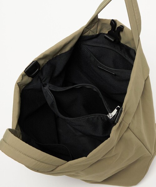 BEAUTY&YOUTH UNITED ARROWS（ビューティーアンドユースユナイテッドアローズ）の「パーテーション ビッグ トートバッグ  -2WAY-（トートバッグ・レディース・モカ/ブラック/オリーブ/ワインレッド・FREE）」の14枚目の写真