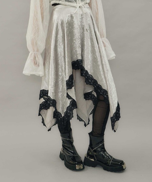 VIOLETTA（ヴィオレッタ）の「ワッシャーサテンハンカチーフヘムスカート（スカート・レディース・ブルー/ブラック/ライトグレー・M/S）」の13枚目の写真