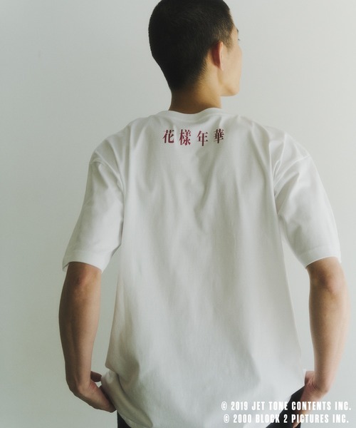 ADAM ET ROPE'（アダムエロペ）の「【花様年華 25周年 × 10Culture for ADAM ET ROPE'】IN THE MOOD FOR LOVE TEE（Tシャツ/カットソー・メンズ・ブラック系その他/ホワイト系その他2/ブラウン系その他2/ブラック系その他2/ホワイト系その他/ブラウン系その他3/グリーン系その他2/グリーン系その他3・M/XL/L）」の11枚目の写真