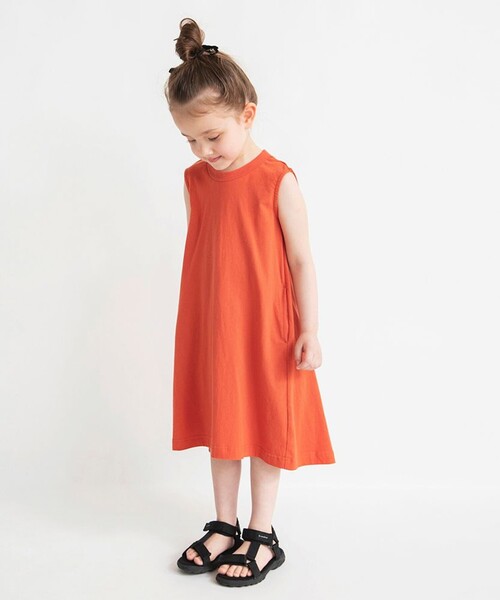 BRANSHES(ブランシェス)の「【プチプラ】バックデザインワンピース(ワンピース・キッズ・オレンジ/ブラック・130/150/100/140/90/120/110)」の5枚目の写真