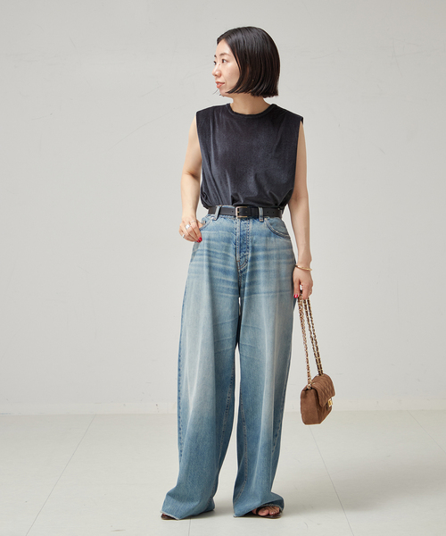 journal standard L'essage(ジャーナルスタンダードレサージュ)の「ベロア タックノースリーブ(Tシャツ/カットソー・レディース・ネイビー/ベージュ/ブラウン・FREE)」の17枚目の写真