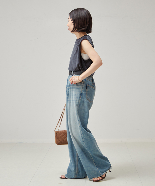 journal standard L'essage(ジャーナルスタンダードレサージュ)の「ベロア タックノースリーブ(Tシャツ/カットソー・レディース・ネイビー/ベージュ/ブラウン・FREE)」の18枚目の写真