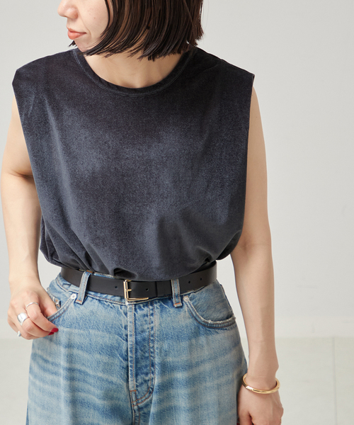 journal standard L'essage(ジャーナルスタンダードレサージュ)の「ベロア タックノースリーブ(Tシャツ/カットソー・レディース・ネイビー/ベージュ/ブラウン・FREE)」の19枚目の写真