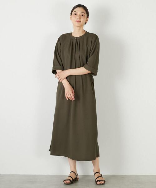 MELROSE claire（メルローズ クレール）の「【ナノキャラメルベルテッドカットワンピース】（ワンピース・レディース・ベージュ/ネイビー/カーキ・FREE）」の2枚目の写真