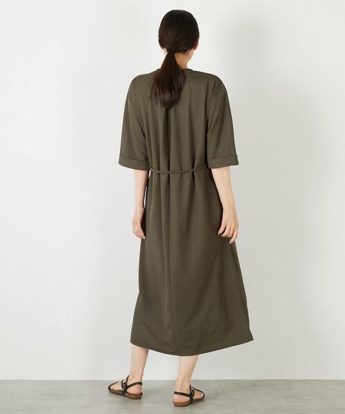 MELROSE claire（メルローズ クレール）の「【ナノキャラメルベルテッドカットワンピース】（ワンピース・レディース・ベージュ/ネイビー/カーキ・FREE）」の13枚目の写真