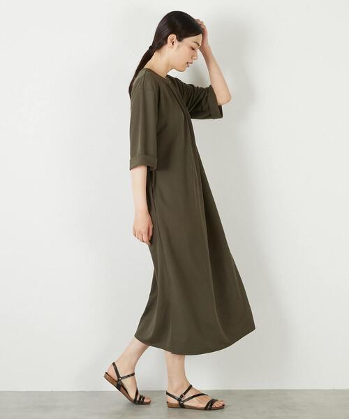 MELROSE claire（メルローズ クレール）の「【ナノキャラメルベルテッドカットワンピース】（ワンピース・レディース・ベージュ/ネイビー/カーキ・FREE）」の14枚目の写真