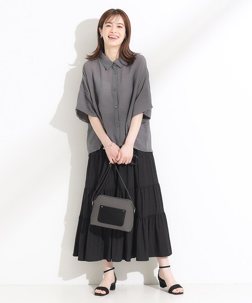 SHOO・LA・RUE(シューラルー)の「キャンバス風合皮ショルダーバッグ(ショルダーバッグ・レディース・ブラック系4/ブラウン系5/ベージュ系4・00)」の5枚目の写真