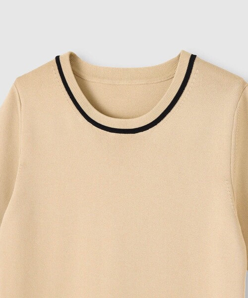 allureville(アルアバイル)の「総針コンパクトクルーネックプルオーバー(ニット/セーター・レディース・ネイビー/ブルー/ベージュ系その他・2)」の5枚目の写真