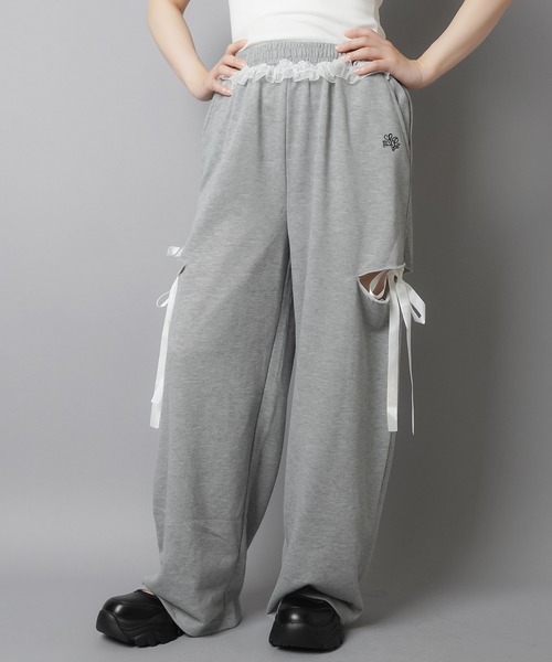 SPINNS（スピンズ）の「裏毛スウェットパンツ/カットアウトリボン（スウェットパンツ・レディース・ブラック/グレー/オフホワイト・ONESIZE）」の8枚目の写真