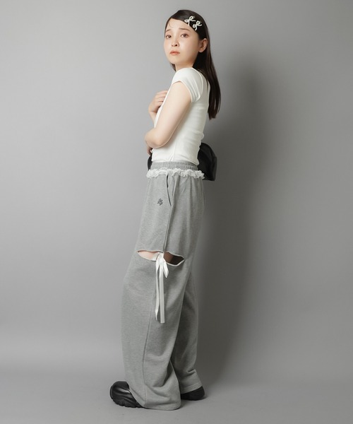 SPINNS（スピンズ）の「裏毛スウェットパンツ/カットアウトリボン（スウェットパンツ・レディース・ブラック/グレー/オフホワイト・ONESIZE）」の18枚目の写真