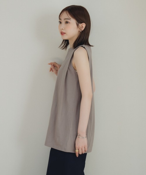 slattgir(スラットジール)の「高身長 綿100%汗染みしにくいタックノースリーブTシャツ(トールサイズ)Essenave(Tシャツ/カットソー・レディース・ブラック/ブルー/グレー・TM/TL/TLL/T3L/T4L/T5L)」の22枚目の写真