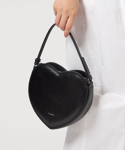YAHKI（ヤーキ）の「【別注】＜YAHKI＞SP 2WAY HEART（ショルダーバッグ・レディース・グレー系/ブラック・FREE）」の4枚目の写真