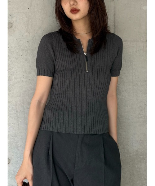 MOUSSY(マウジー)の「HALF ZIP CLASSIC ポロトップス(ポロシャツ・レディース・ベージュ/チャコールグレー/マジェンタ/ライトブルー・FREE)」の11枚目の写真