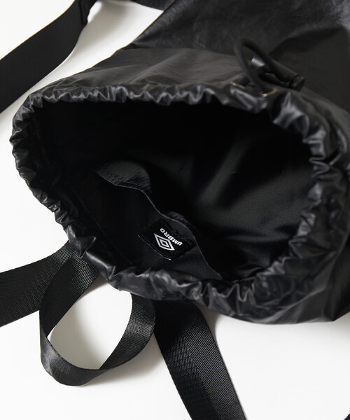 UMBRO(アンブロ)の「UMBRO/アンブロ 【新色追加】SP Packable Coating Nylon Mini Bag/別注 パッカブル コーティングナイロン ミニバッグ(バックパック/リュック・メンズ・チャコールグレー/ブラック/ワインレッド/ベージュ/ホワイト・ONE SIZE)」の8枚目の写真