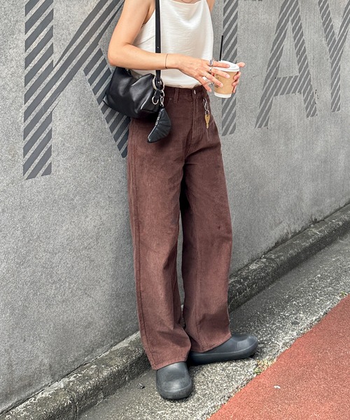 feepur(フェピュール)の「【4size展開】コーデュロイワイドストレートパンツ(その他パンツ・レディース・ブラウン/キャメル/アイボリー・TALL/LARGE/MEDIUM/SMALL)」の6枚目の写真