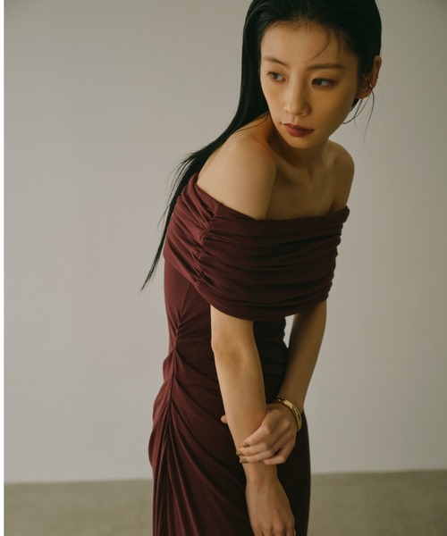 セール】オフショルダーギャザーカットワンピース（ワンピース