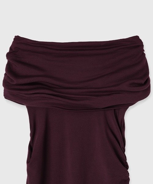 新品アニュアンス　オフショルダーギャザーカットワンピース　ブラック オフショルダーギャザーカットワンピース