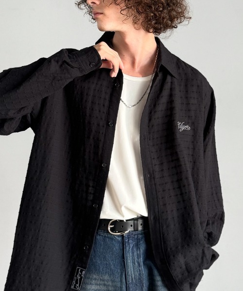 Classical Origin(クラシカルオリジン)の「「大人シンプル。」綿100%胸元刺繍入りドビー織シャツ(長袖)/Dobby Weave Embroidered Shirt(シャツ/ブラウス・メンズ・チャコール/ブラック・SMALL/MEDIUM/LARGE)」の1枚目の写真