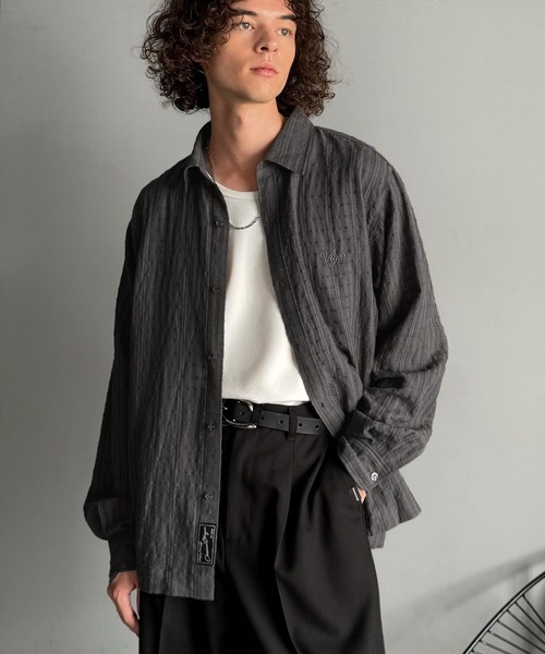 Classical Origin(クラシカルオリジン)の「「大人シンプル。」綿100%胸元刺繍入りドビー織シャツ(長袖)/Dobby Weave Embroidered Shirt(シャツ/ブラウス・メンズ・チャコール/ブラック・SMALL/MEDIUM/LARGE)」の3枚目の写真
