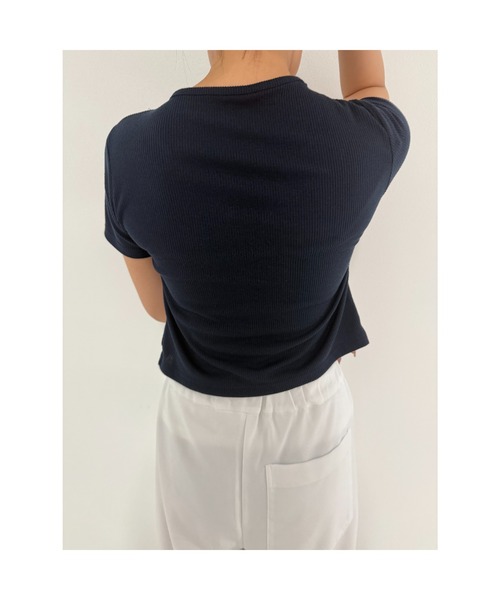 Geeong(ジーオン)の「バイカラー レイヤード カーディガン カットソー 半袖トップス(Tシャツ/カットソー・レディース・ブラック/ベージュ/ネイビー/ライトブルー・FREE)」の10枚目の写真
