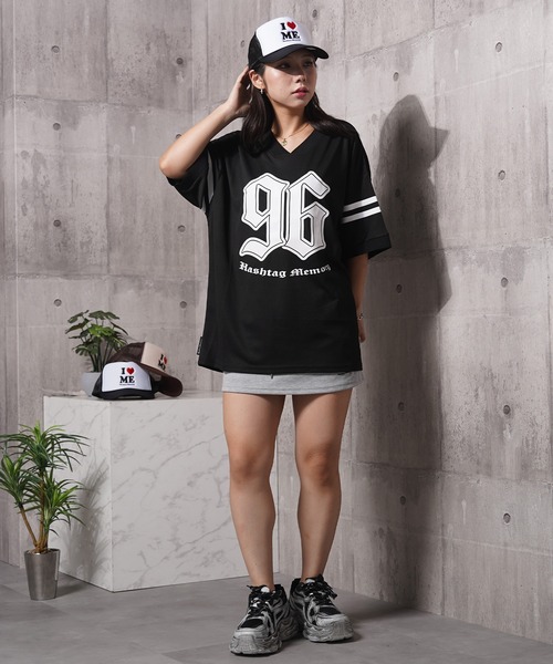 #MEMORY(メモリー)の「【MEMORY】Vネック ナンバリング メッシュTシャツ / V-neck numbered mesh T-shirt(Tシャツ/カットソー・メンズ・チャコールグレー/ブラック・FREE)」の10枚目の写真