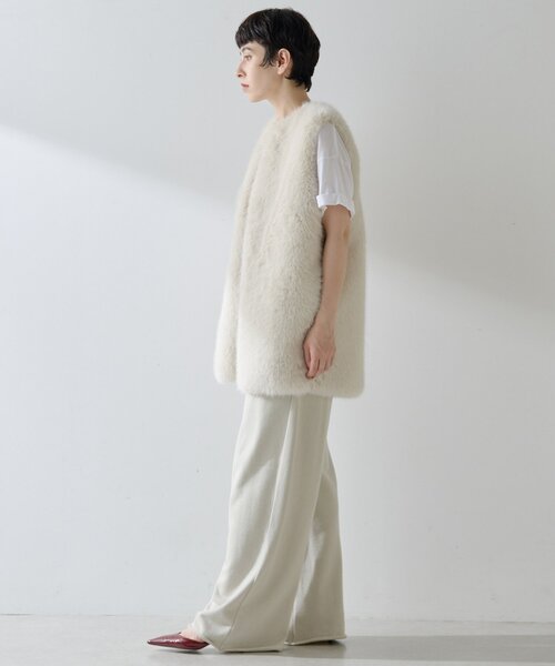 THE PAUSE（ザ ポーズ）の「【THE PAUSE】フェイクファークルーネックジレ（ベスト・レディース・グレイッシュベージュ/アイボリー・FREE）」の17枚目の写真