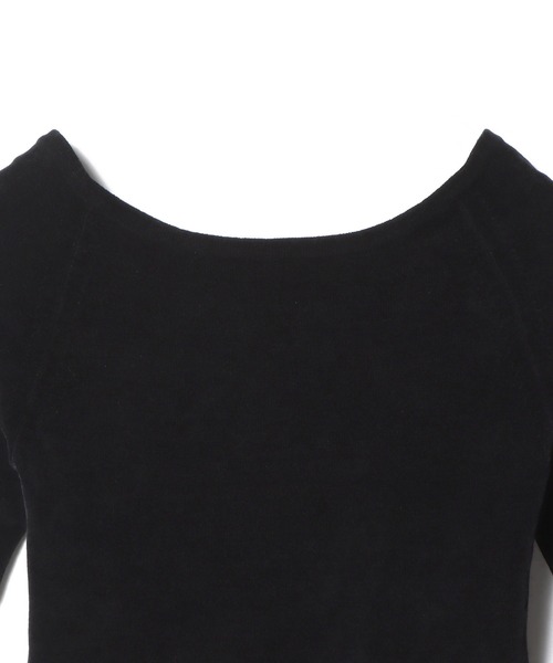 ESTNATION(エストネーション)の「ESTNATION / ベロアオフショルニット(ニット/セーター・レディース・ブラック/オフホワイト/ブラウン・FREE)」の5枚目の写真