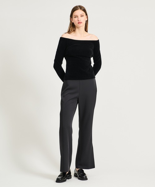 ESTNATION(エストネーション)の「ESTNATION / ベロアオフショルニット(ニット/セーター・レディース・ブラック/オフホワイト/ブラウン・FREE)」の11枚目の写真