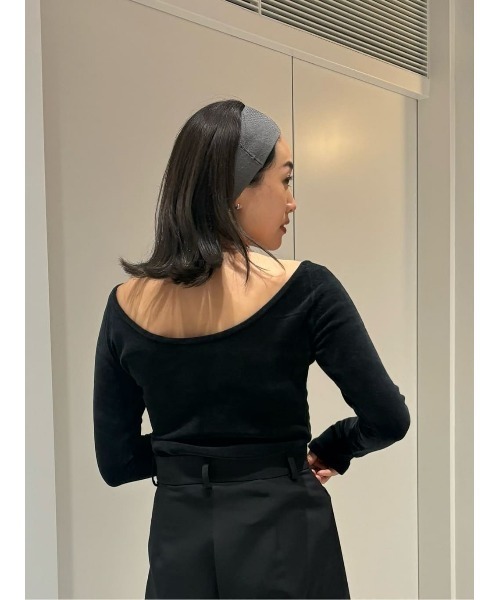 ESTNATION(エストネーション)の「ESTNATION / ベロアオフショルニット(ニット/セーター・レディース・ブラック/オフホワイト/ブラウン・FREE)」の16枚目の写真