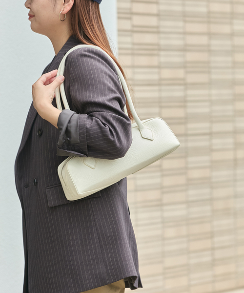 AULENTTI（オウレンティ）の「【AULENTTI/オウレンティ】BUGETTE BAG（トートバッグ・レディース・ホワイト/ブラック・FREE）」の4枚目の写真