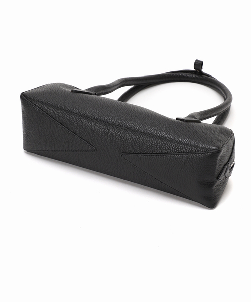 AULENTTI（オウレンティ）の「【AULENTTI/オウレンティ】BUGETTE BAG（トートバッグ・レディース・ホワイト/ブラック・FREE）」の8枚目の写真