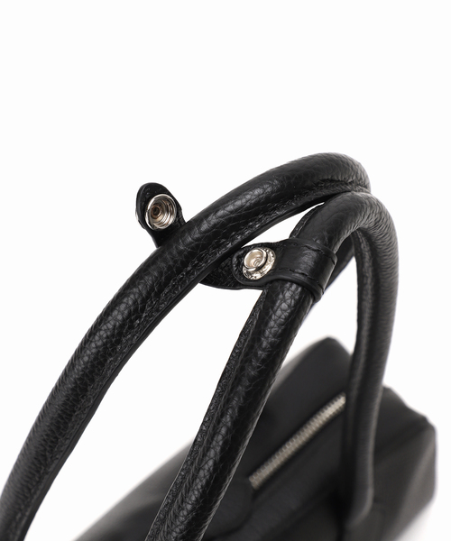 AULENTTI（オウレンティ）の「【AULENTTI/オウレンティ】BUGETTE BAG（トートバッグ・レディース・ホワイト/ブラック・FREE）」の12枚目の写真