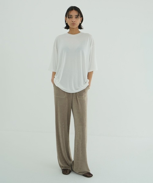CLANE(クラネ)の「HALF SLEEVE SOFT CUT TOPS(Tシャツ/カットソー・レディース・ホワイト/ブラック・1/2)」の5枚目の写真