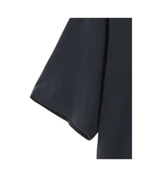 CLANE(クラネ)の「HALF SLEEVE SOFT CUT TOPS(Tシャツ/カットソー・レディース・ホワイト/ブラック・1/2)」の16枚目の写真