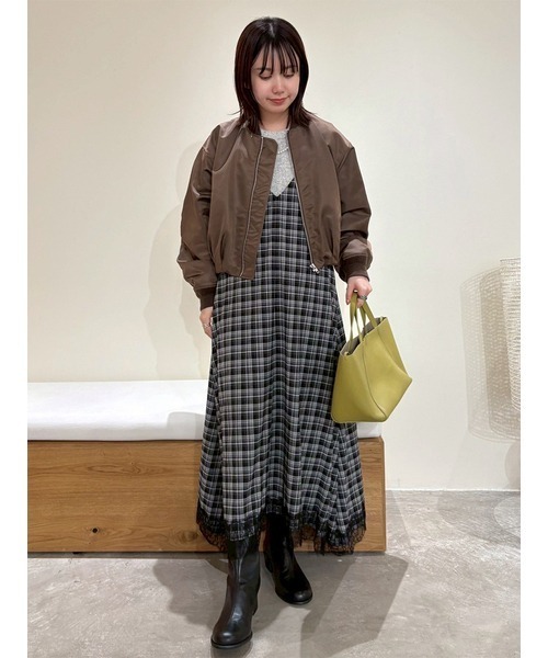 Mila Owen（ミラオーウェン）の「サテンレーストリミングナローキャミワンピース（ワンピース・レディース・ブラック/オリーブ/チェック・0/1）」の5枚目の写真