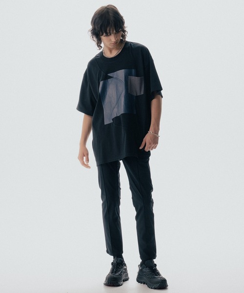 Maison ULA(メゾンウラ)の「【Maison ULA】スイッチングプリントTシャツ(Tシャツ/カットソー・メンズ・ブラック/オフホワイト・1/2)」の7枚目の写真