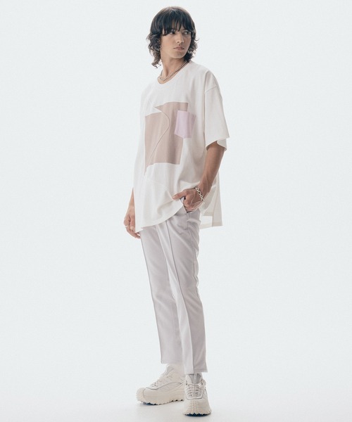 Maison ULA(メゾンウラ)の「【Maison ULA】スイッチングプリントTシャツ(Tシャツ/カットソー・メンズ・ブラック/オフホワイト・1/2)」の11枚目の写真
