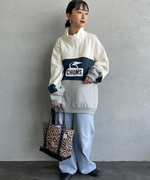 CHUMS（チャムス）の「【WEB限定】[CHUMS/チャムス] KEARNS パネル切り替えデザイン ハーフジップスウェット（スウェット・レディース・ホワイト/ブラック・M/L）」の3枚目の写真